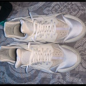 Women’s anime Air Hurraches